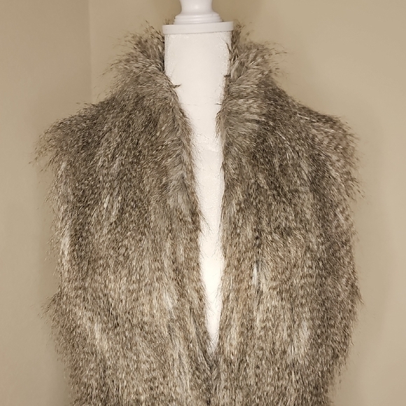 Zara Basic Faux Fur Long Vest Sz S - Picture 3 of 8